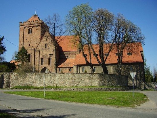Románský kostel v Kalkově (12 stol.)
